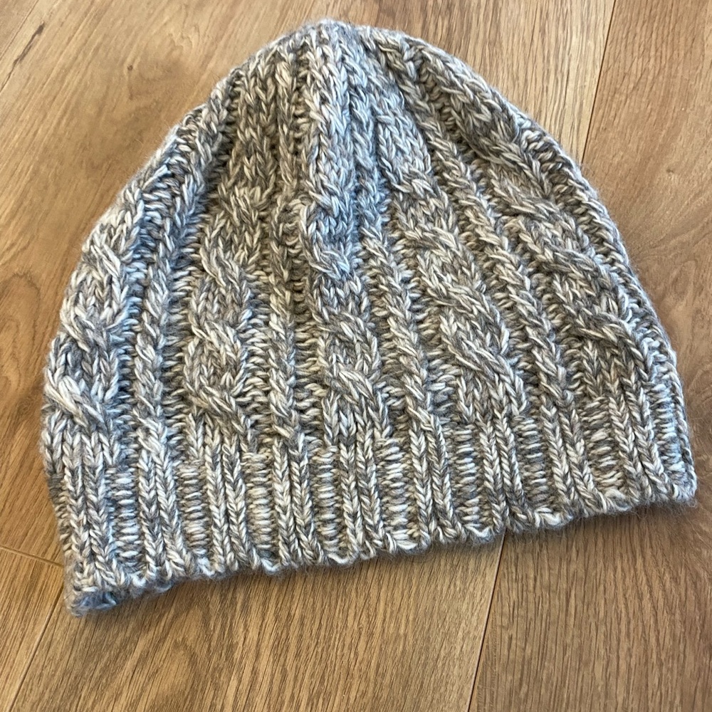 Club Monaco Italian Wool knitted hat